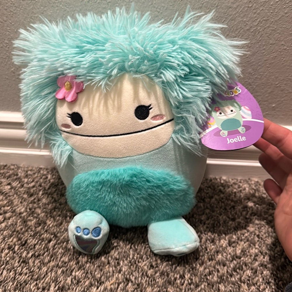 7.5” Big foot Joelle Easter Squishmallow